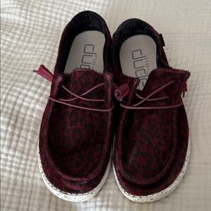 Hey Dude Women’s - Burgundy Leopard